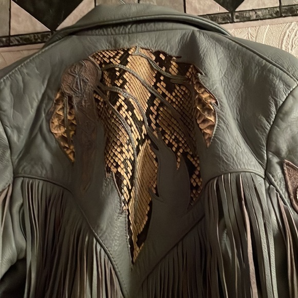 Gypsy  Blue Leather Jacket w/Fringe.Suede and 🐍 Snakeskin Detail on Back⚠️FIRM - Picture 9 of 15